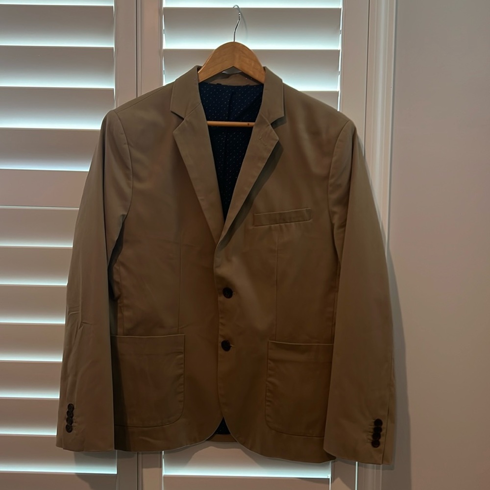 Banana Republic men’s jacket for casual attire or professional attire